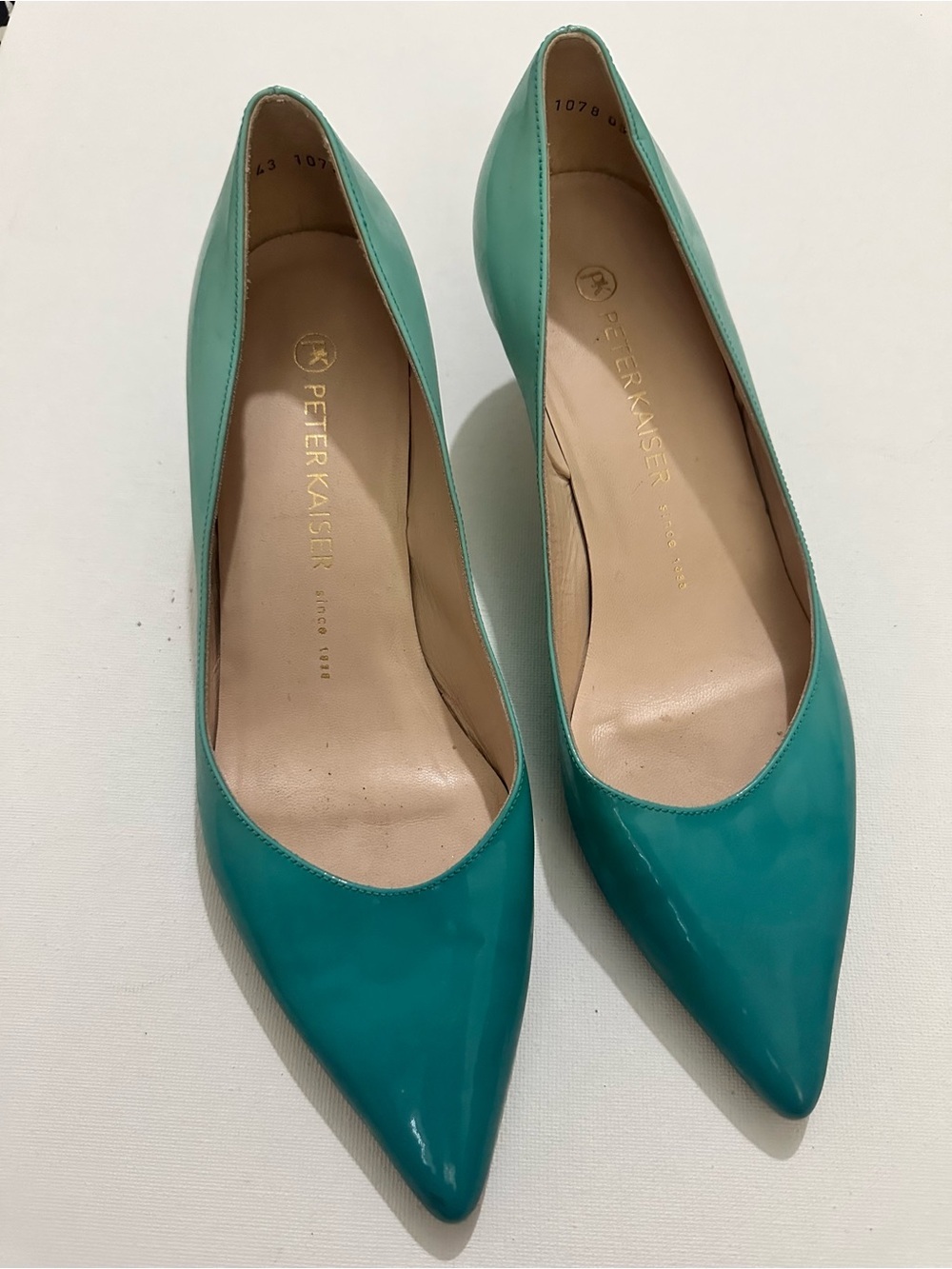 Peter Kaiser Teal Gradient Patent Pointed-Toe Pumps Party Formal Sz 8 US/5.5 UK - Picture 2 of 15